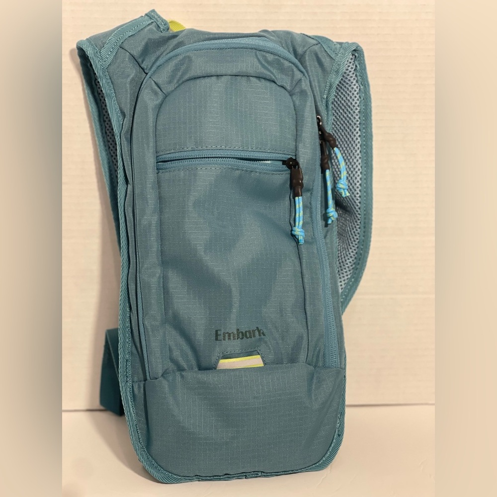 NWT Embark Backpack Hydration Pack green